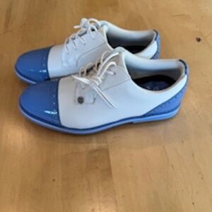 NWOB G/Fore cap toe Gallivanter in vista blue